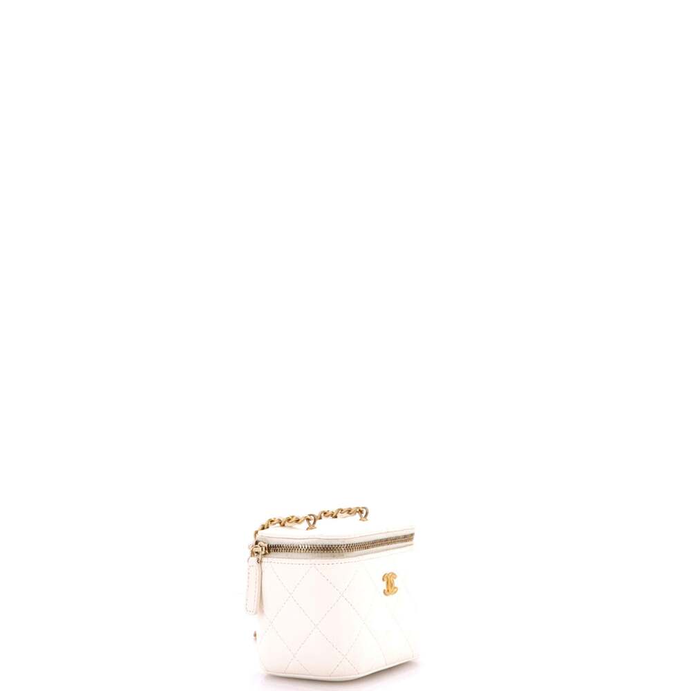 Chanel Pearl Crush Vanity Case With #244769C24B - Picture 2 of 8